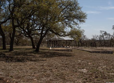 2951 Fall Creek Road Kerrville TX 78028