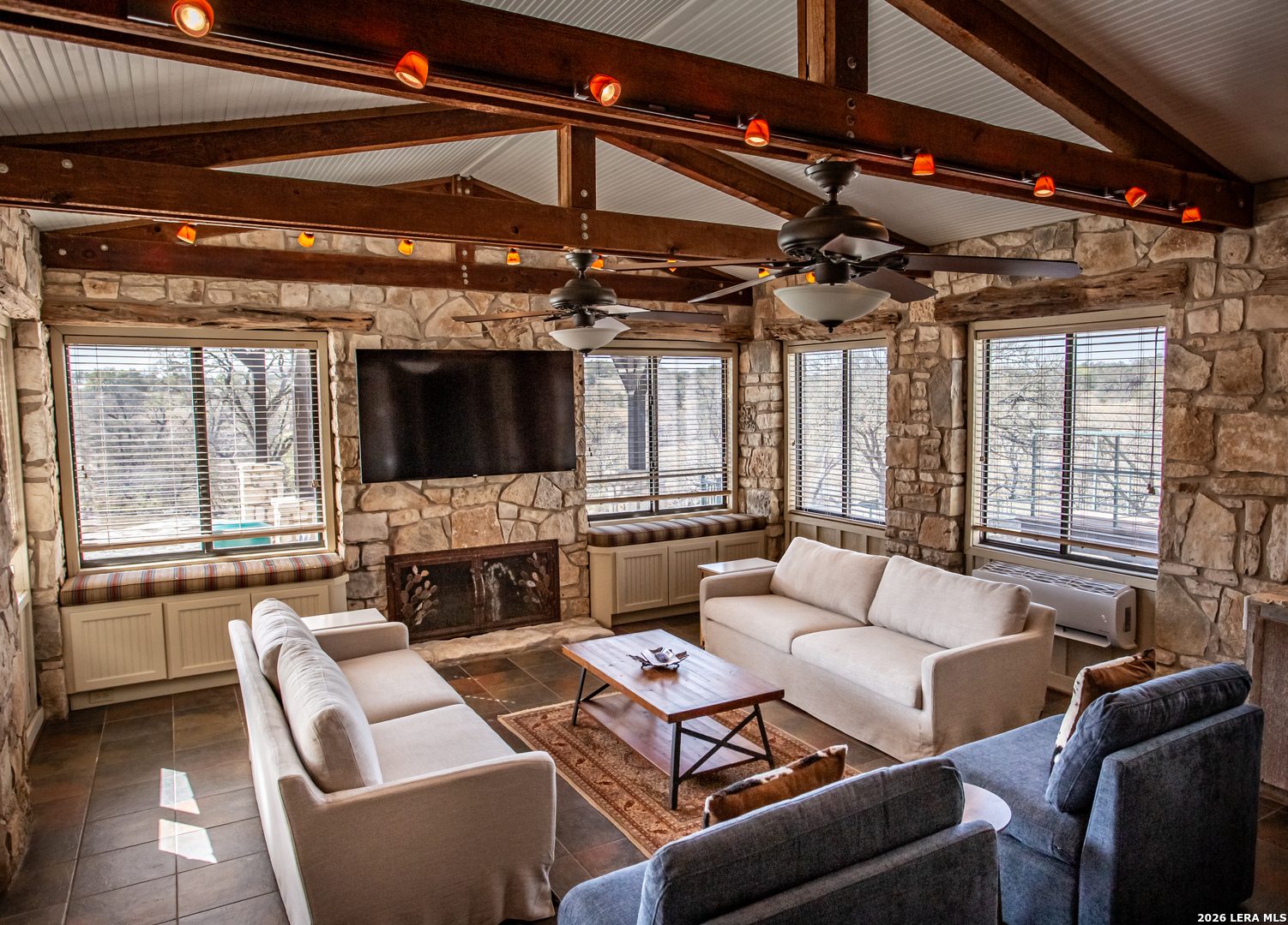 2951 Fall Creek Road Kerrville TX 78028