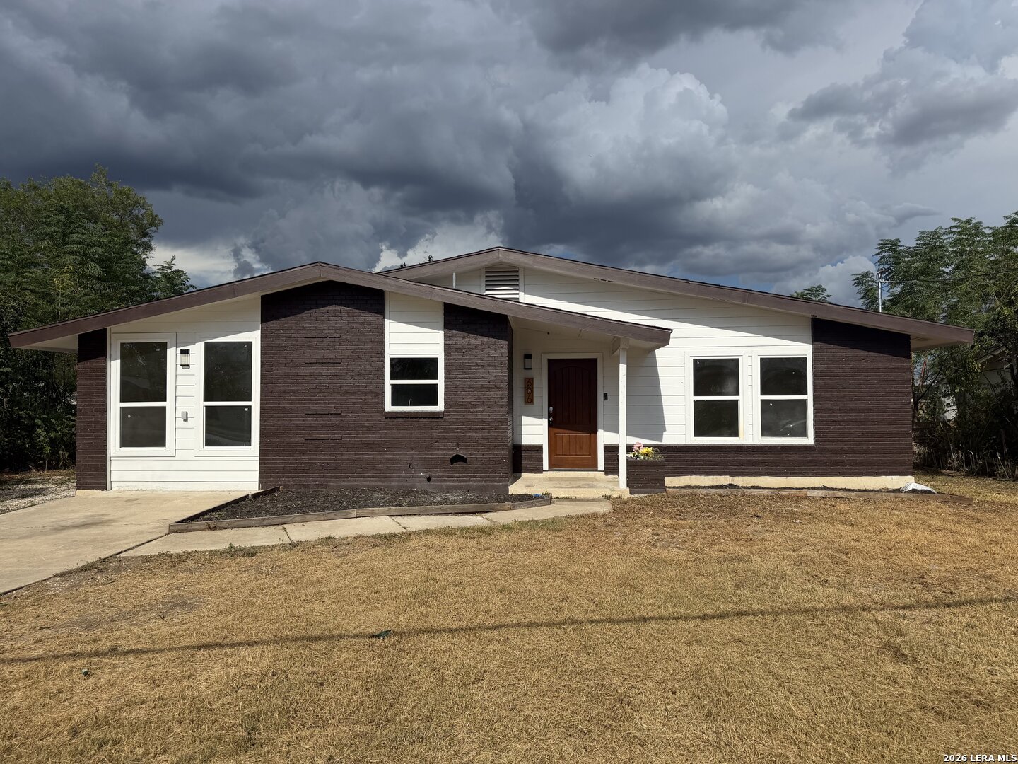 606 E Langley Boulevard Universal City TX 78148