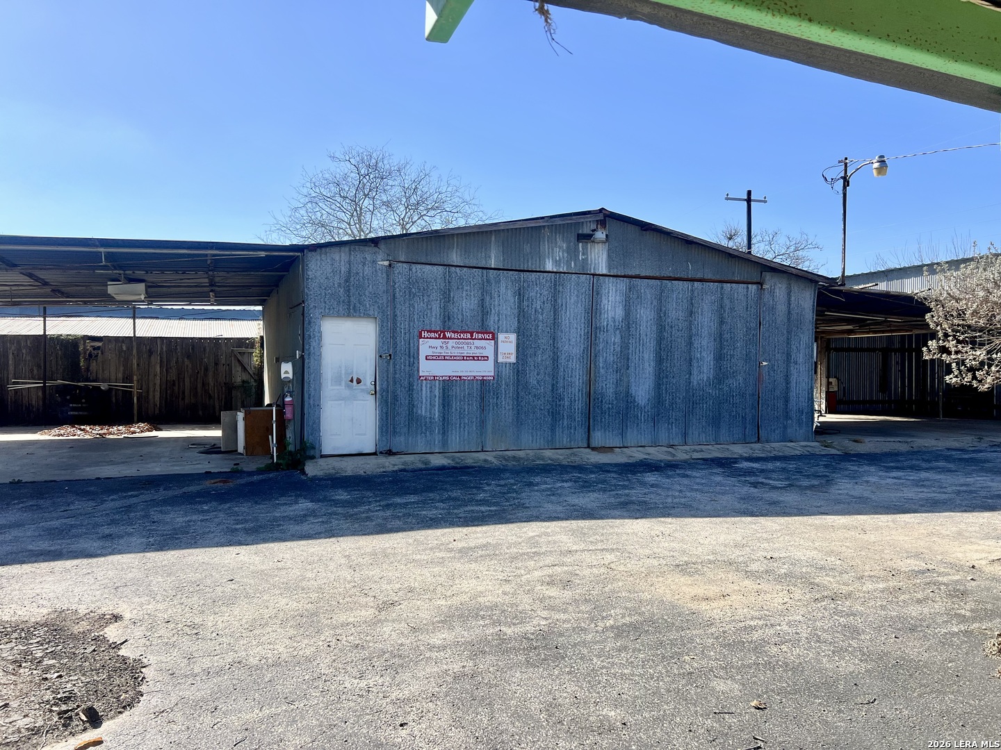 413 4th Poteet TX 78065