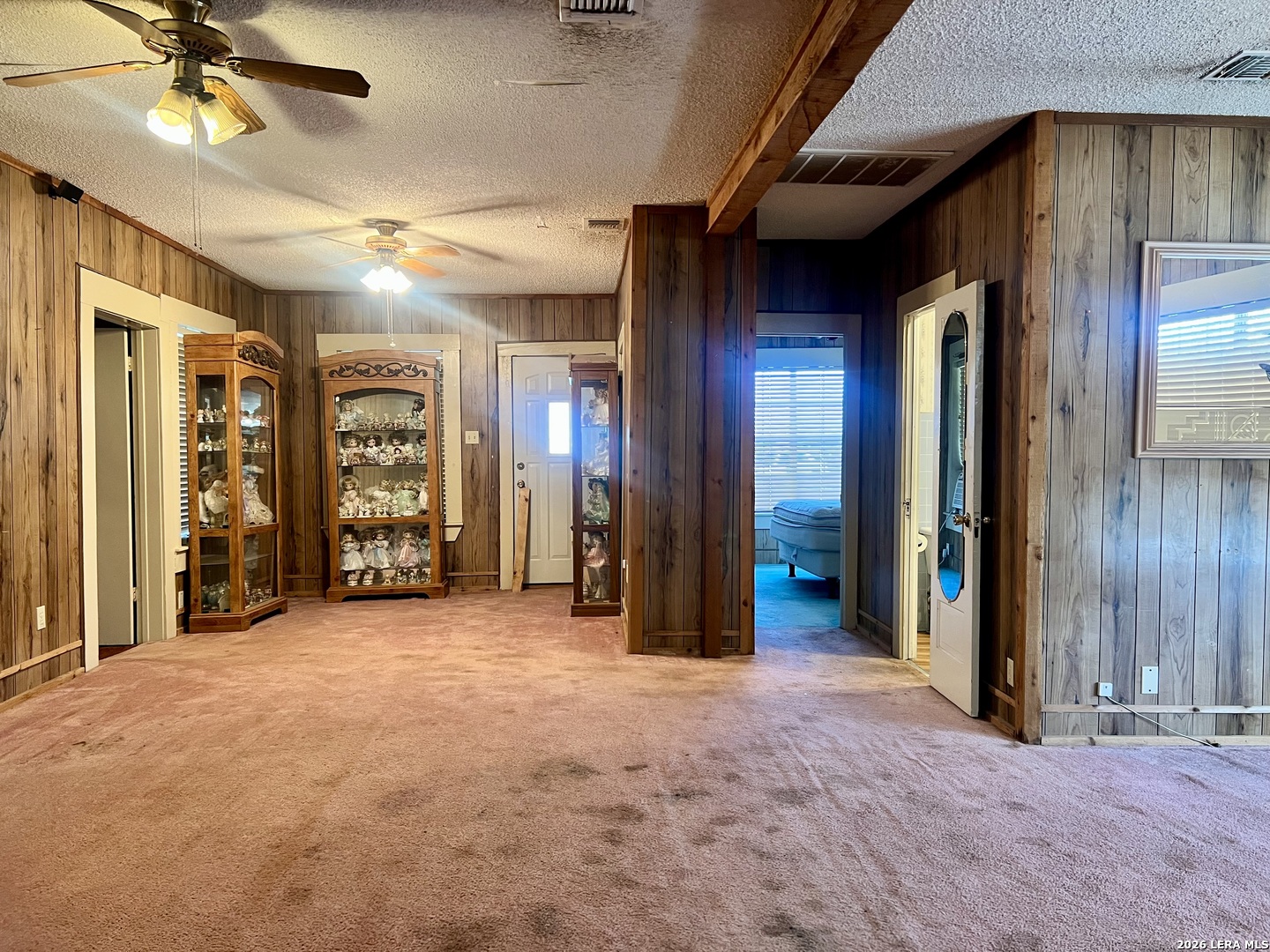 413 4th Poteet TX 78065
