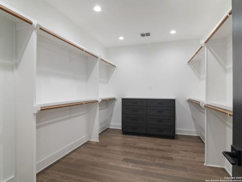 35 Dominion Heights San Antonio TX 78257