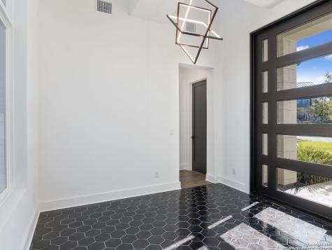 35 Dominion Heights San Antonio TX 78257