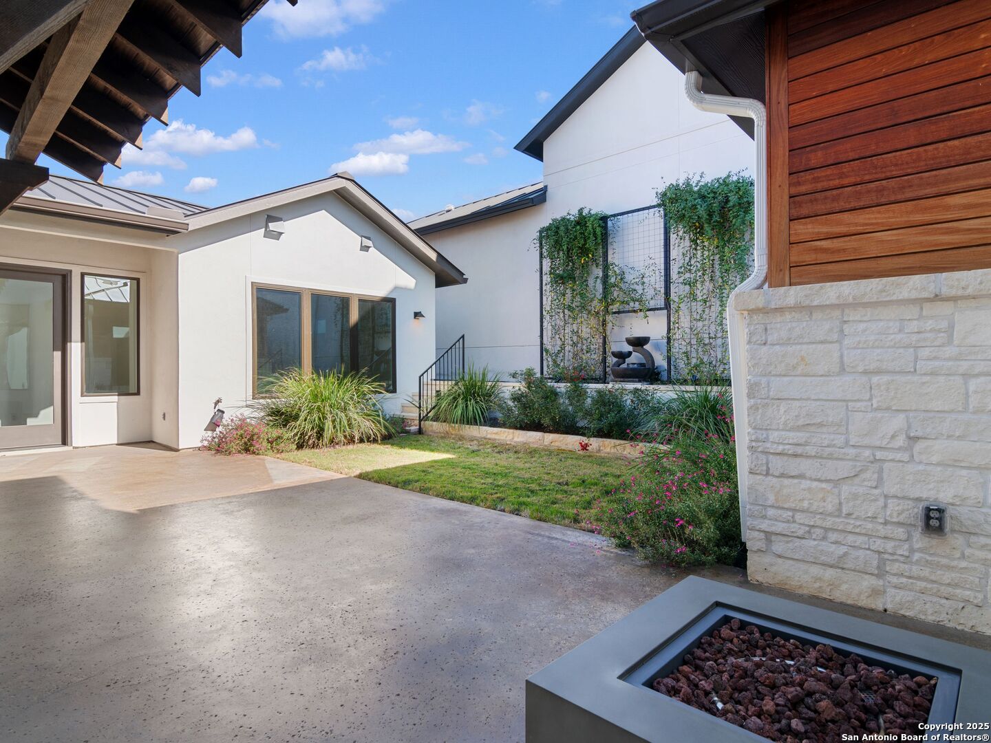 35 Dominion Heights San Antonio TX 78257