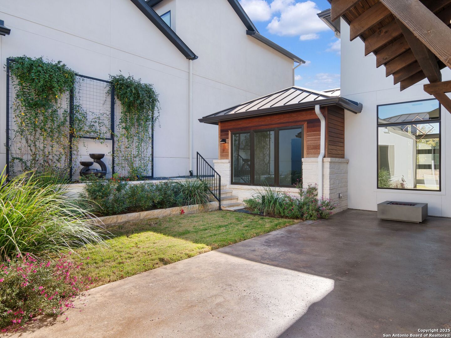 35 Dominion Heights San Antonio TX 78257