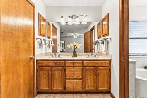 850 Mission Hills Drive New Braunfels TX 78130