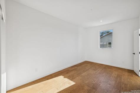 502 Mcmonigal San Antonio TX 78210