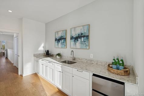502 Mcmonigal San Antonio TX 78210
