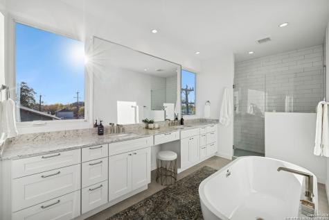 502 Mcmonigal San Antonio TX 78210