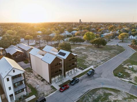 502 Mcmonigal San Antonio TX 78210