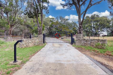412 Field Road Fischer TX 78623