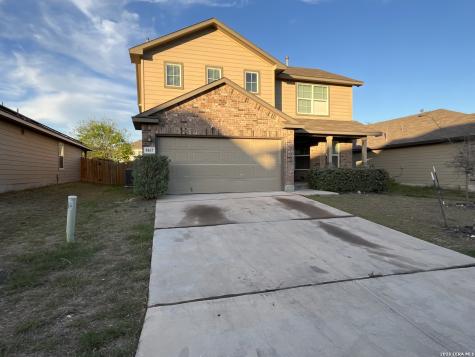 8167 Falcon Meadow Converse TX 78109