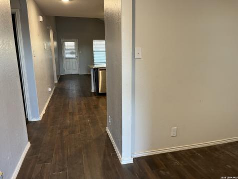8167 Falcon Meadow Converse TX 78109