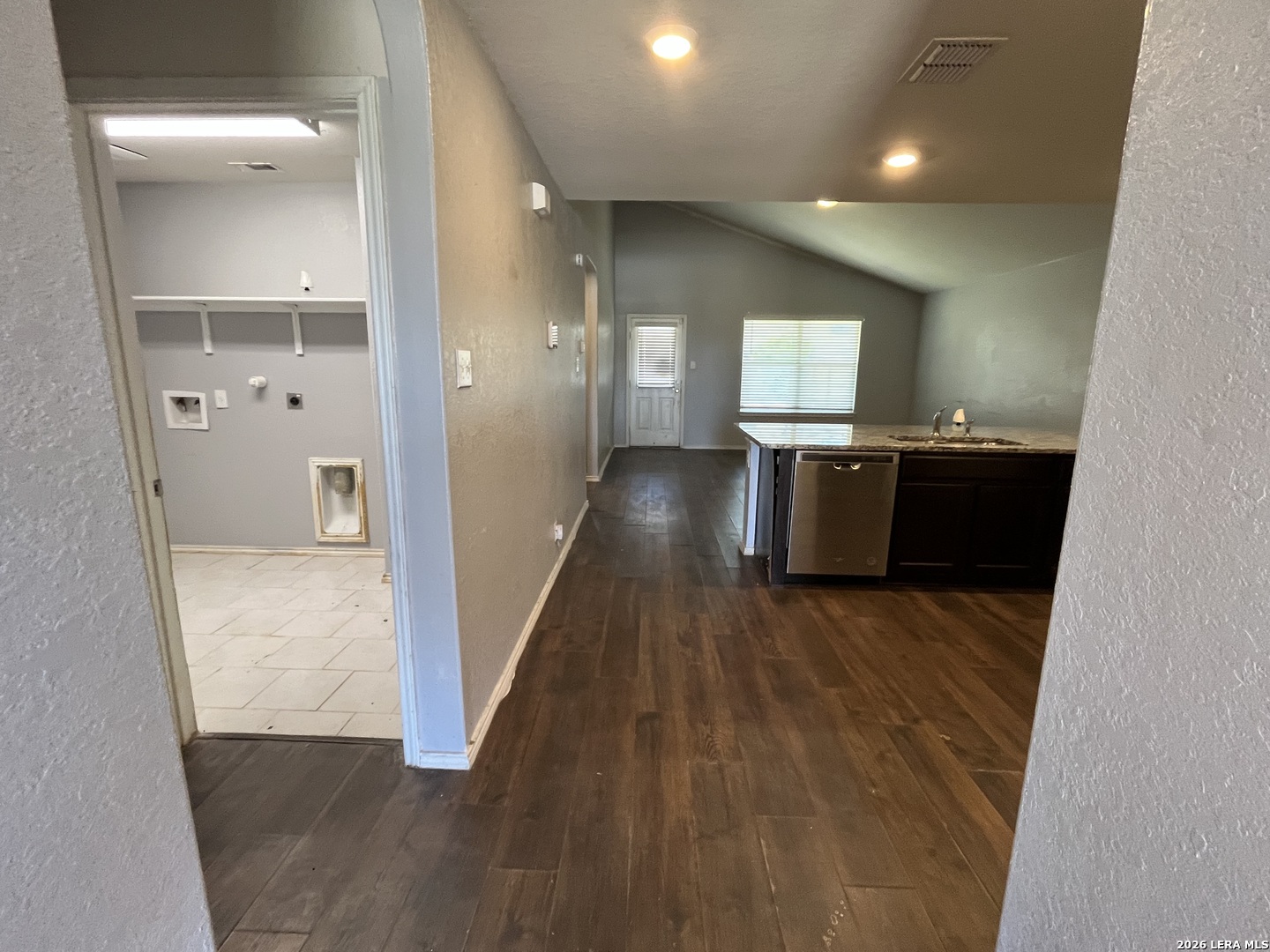 8167 Falcon Meadow Converse TX 78109