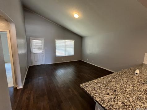8167 Falcon Meadow Converse TX 78109