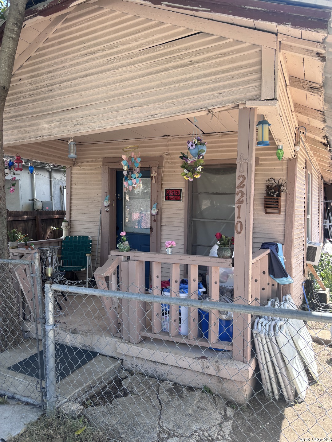 2210 S Trinity Street San Antonio TX 78207