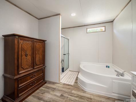 385 Ridge Trail Bandera TX 78003