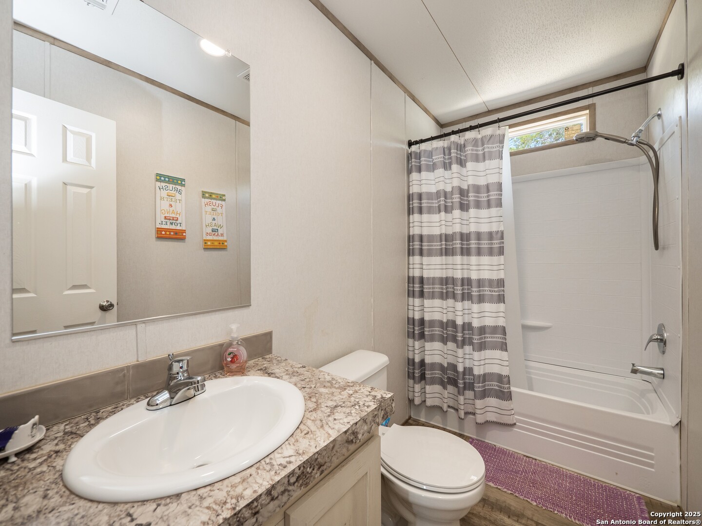 385 Ridge Trail Bandera TX 78003