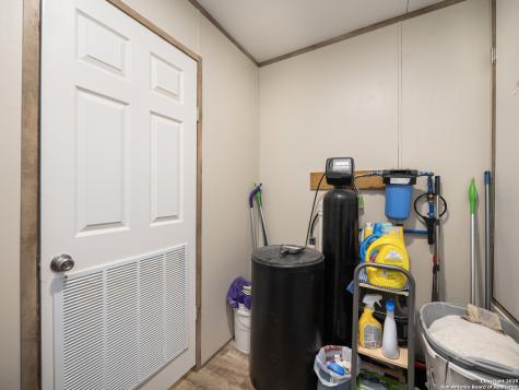 385 Ridge Trail Bandera TX 78003