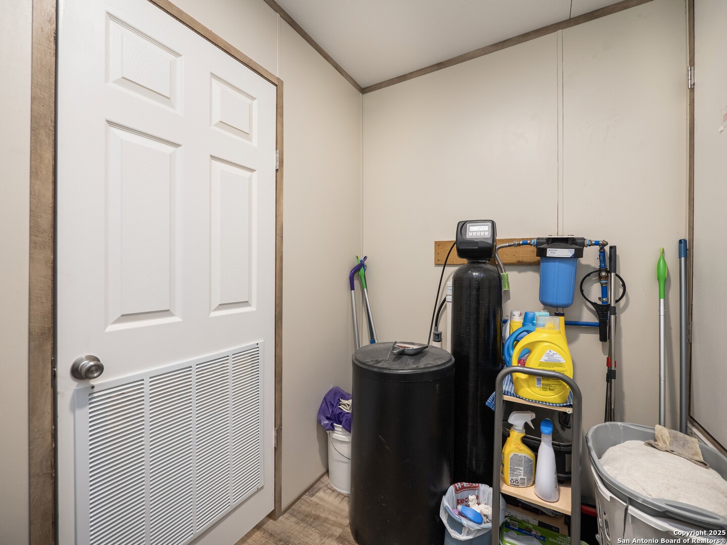 385 Ridge Trail Bandera TX 78003