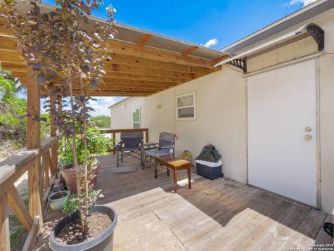 385 Ridge Trail Bandera TX 78003