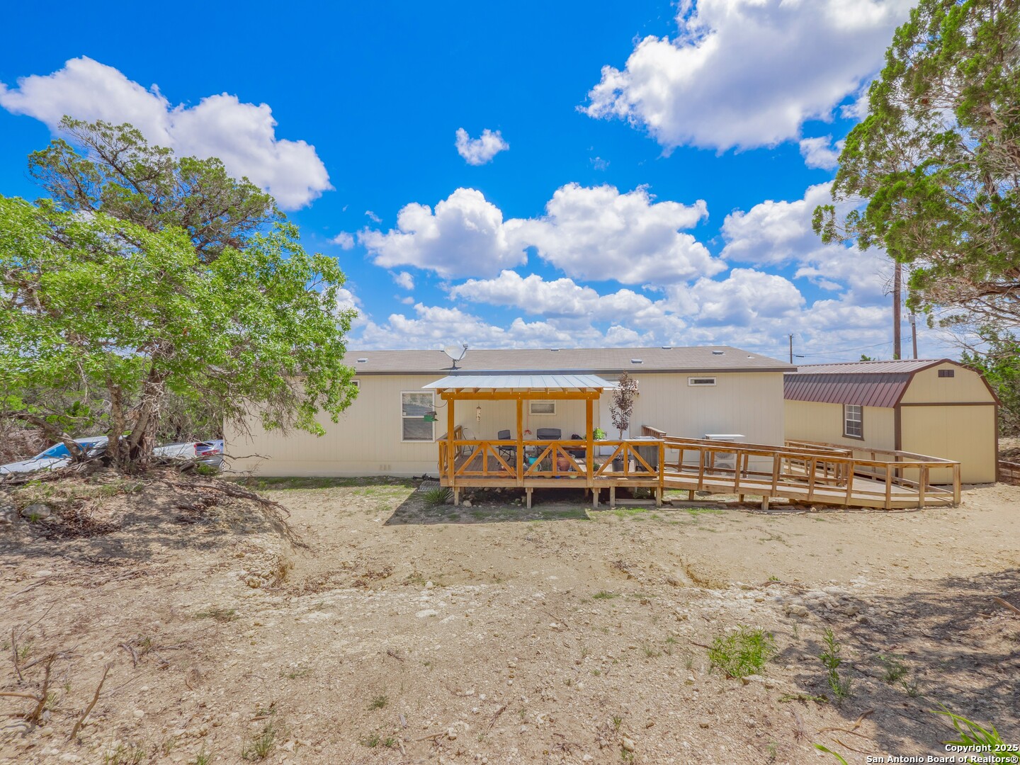 385 Ridge Trail Bandera TX 78003