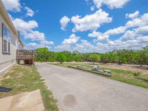385 Ridge Trail Bandera TX 78003
