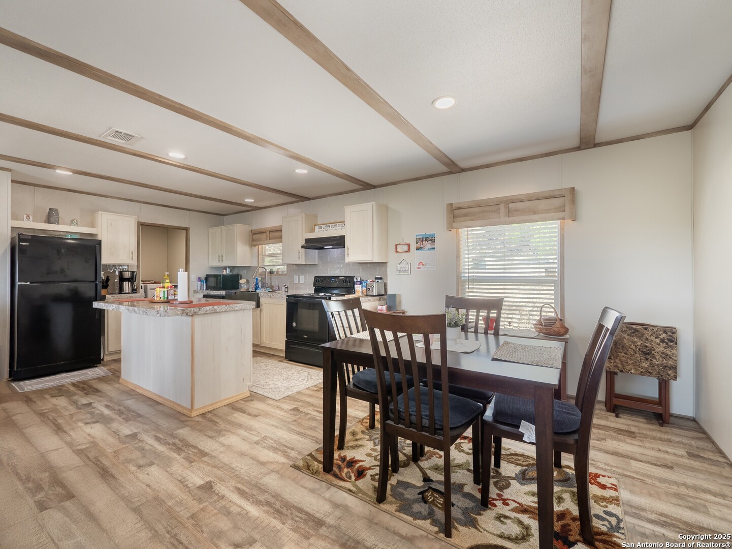 385 Ridge Trail Bandera TX 78003