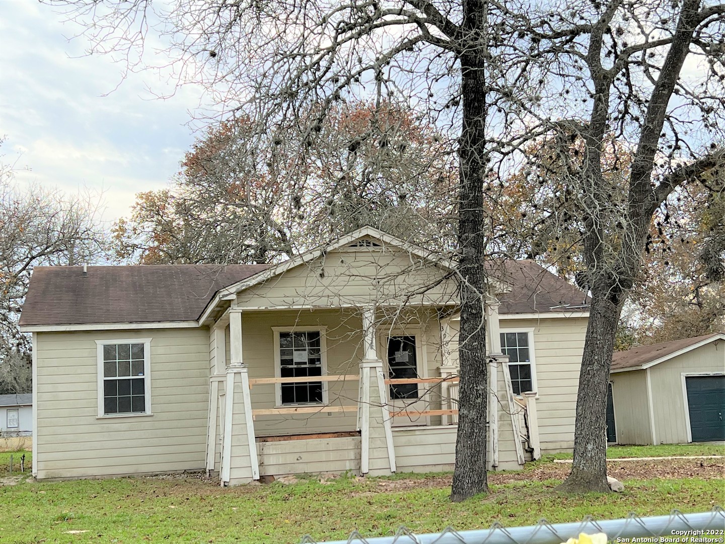 3906 Waterwood Pass Drive Elmendorf TX 78112