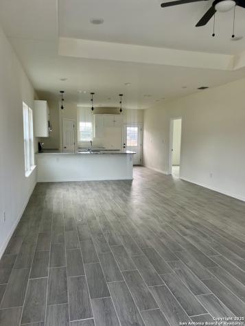 811 Polk Beeville TX 78102
