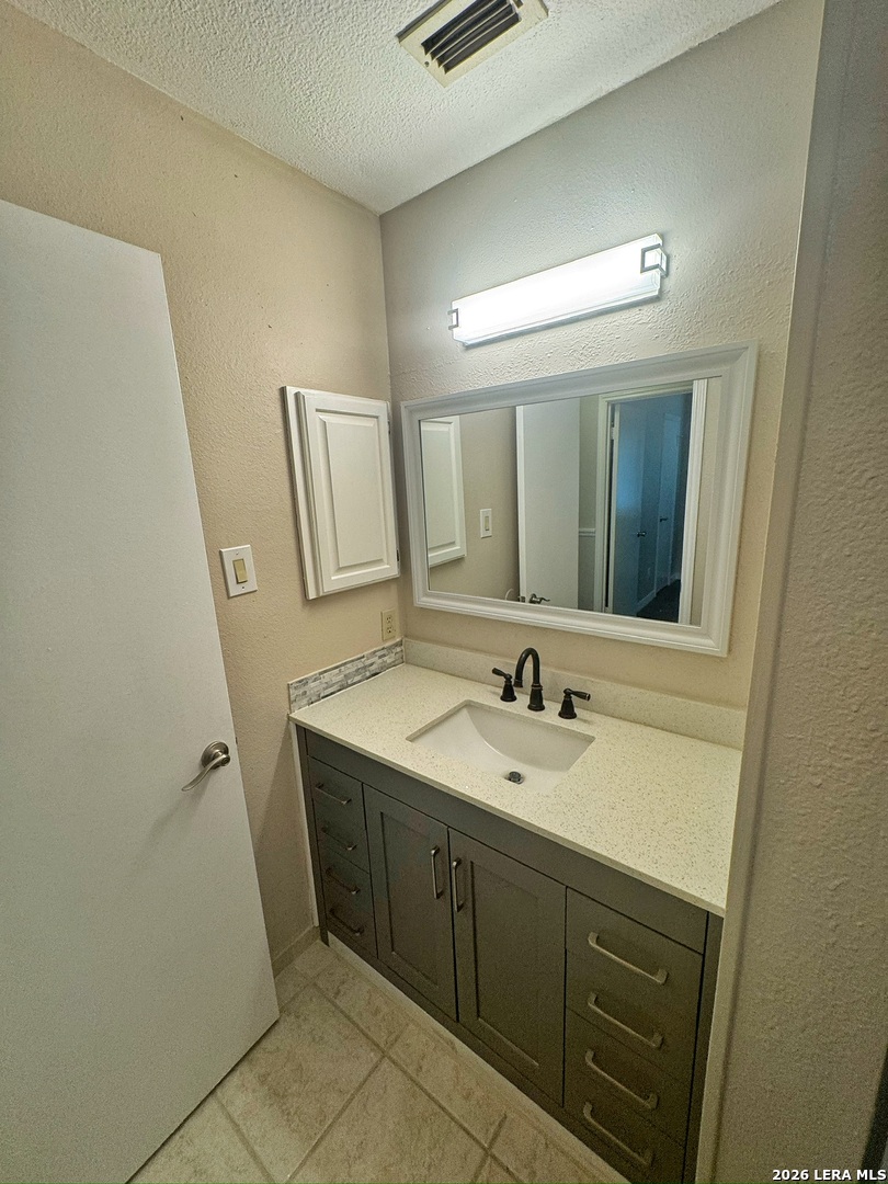 9227 Blockade Drive San Antonio TX 78240
