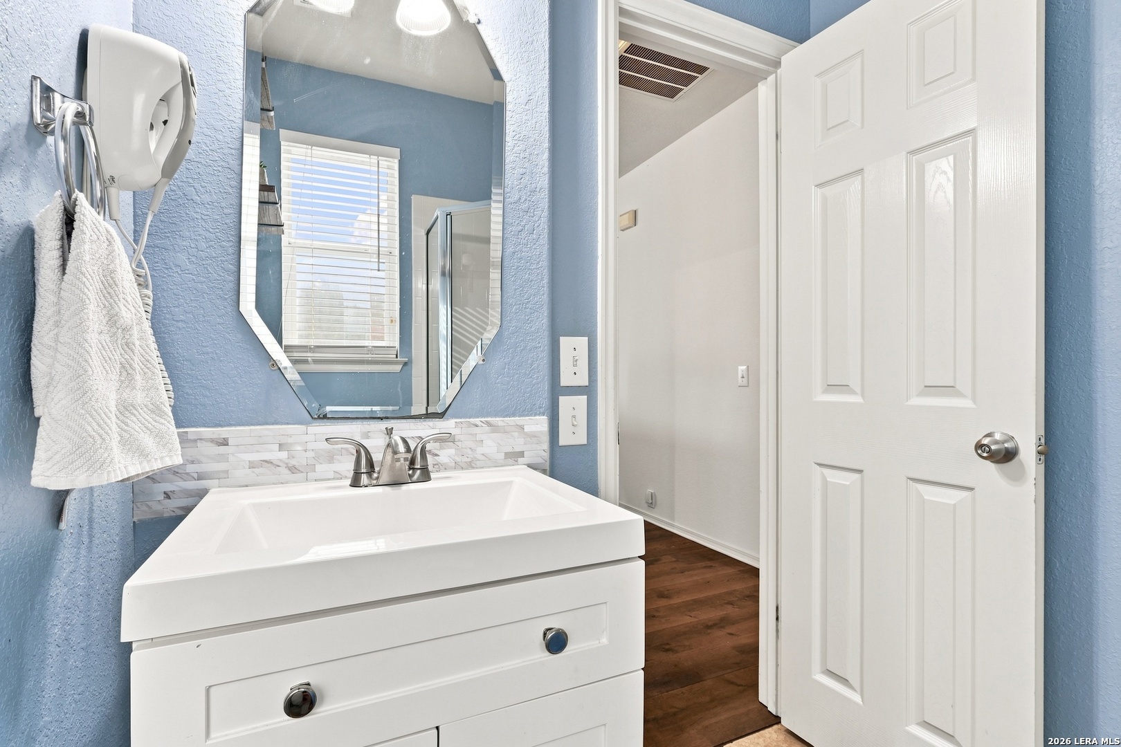 25011 Catalan Cliff San Antonio TX 78261