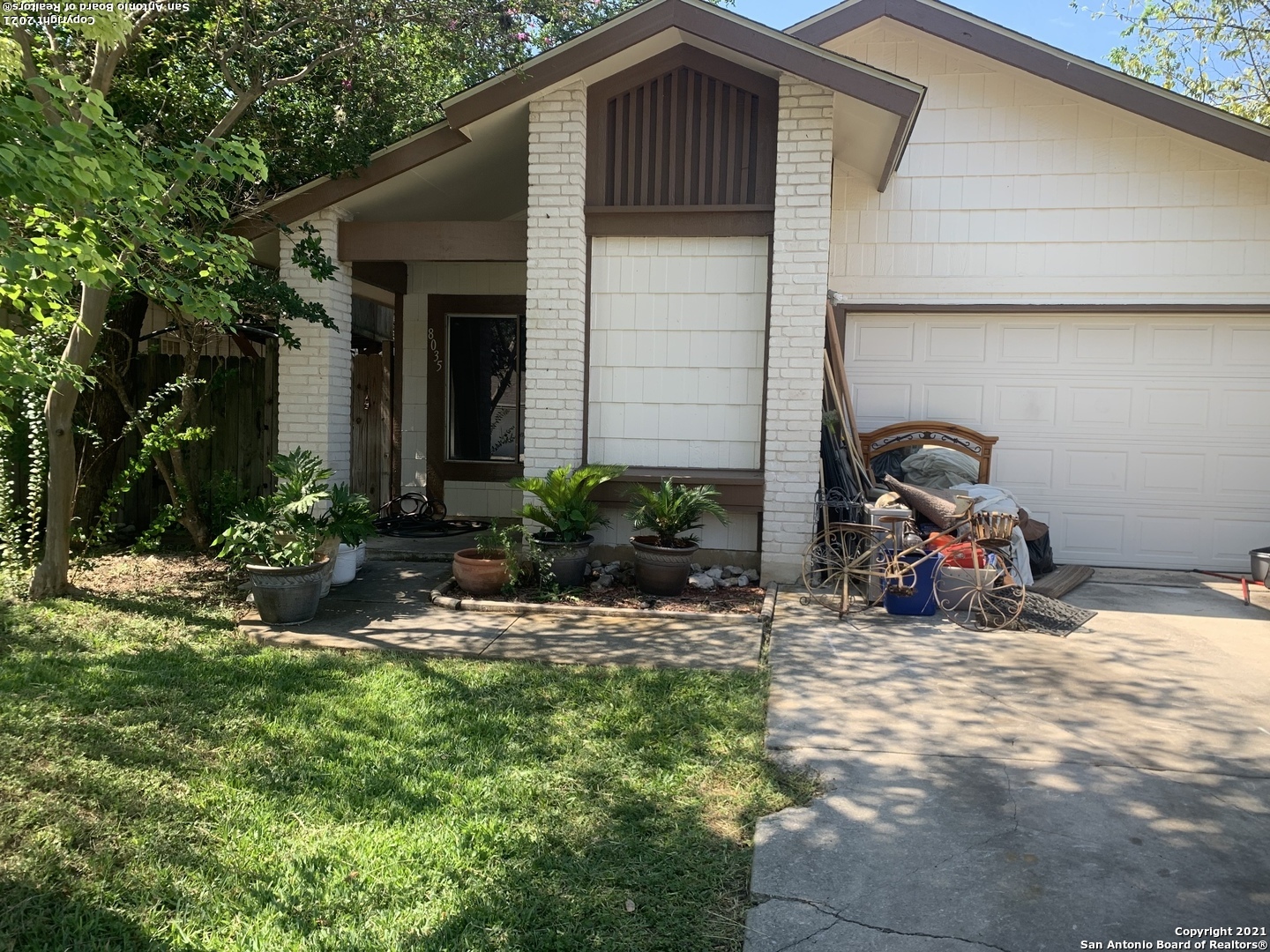 8035 Laurel Bend San Antonio TX 78250