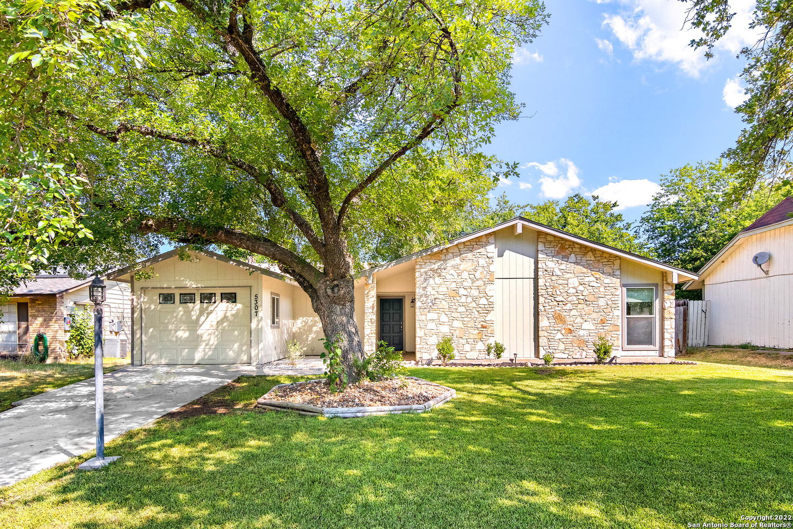 5307 Shadow Lake Drive San Antonio TX 78244
