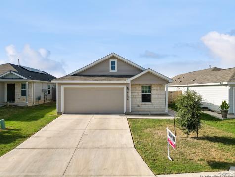 9734 Marbach Garden San Antonio TX 78245