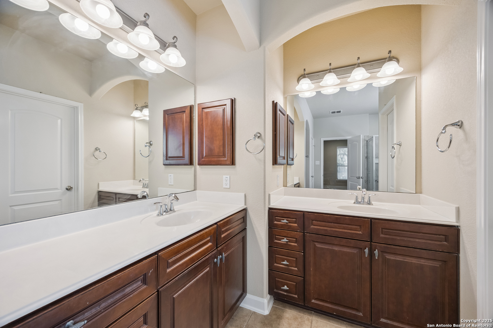 322 Eugene Sasser San Antonio TX 78260