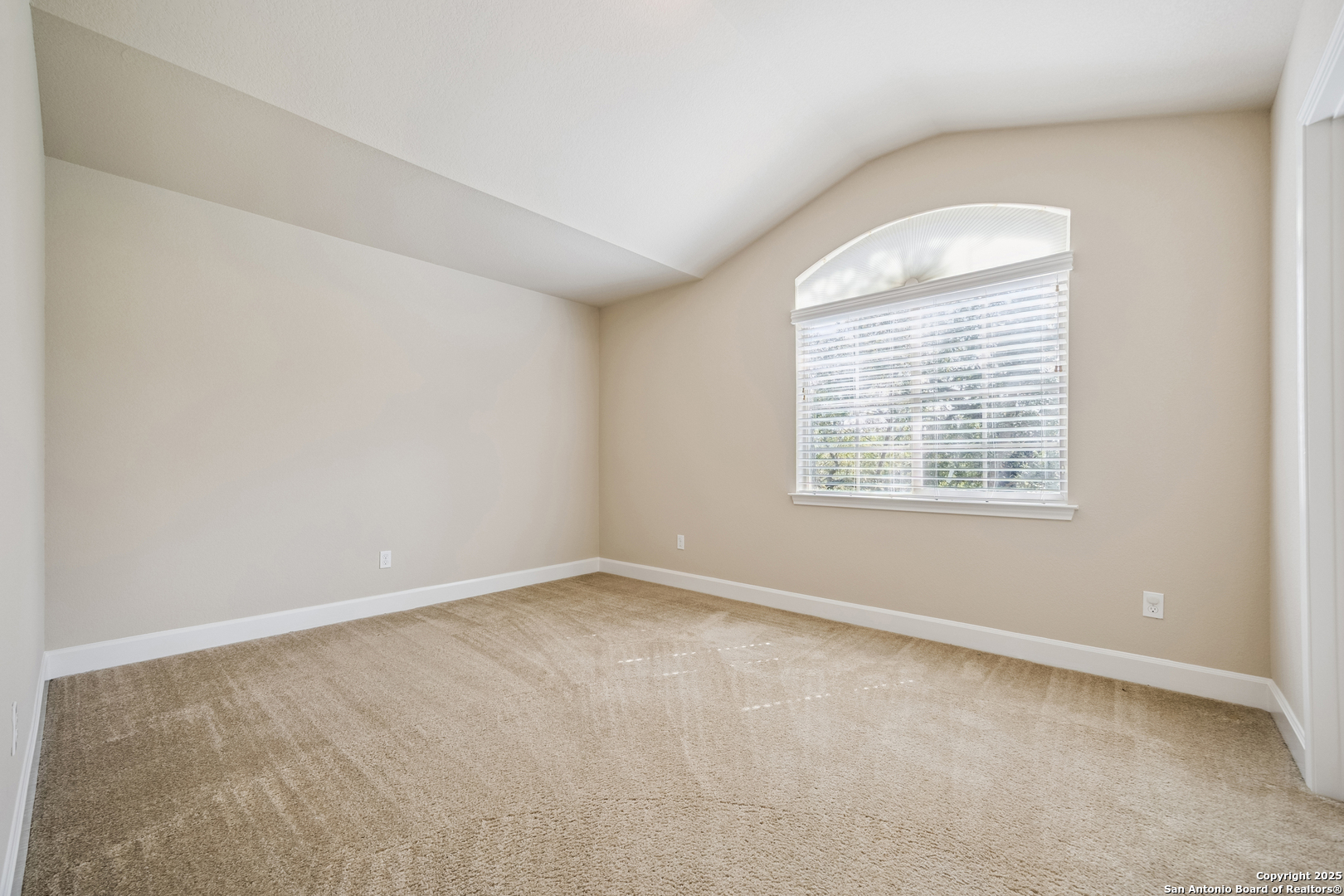 322 Eugene Sasser San Antonio TX 78260