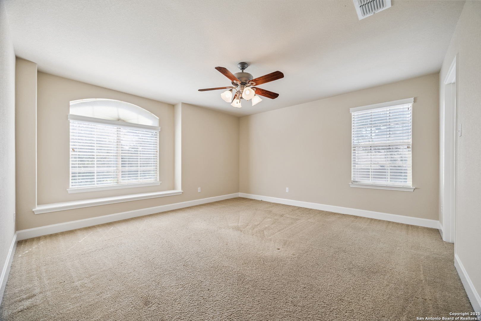 322 Eugene Sasser San Antonio TX 78260