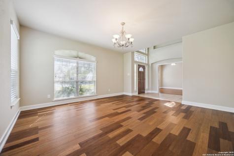 322 Eugene Sasser San Antonio TX 78260