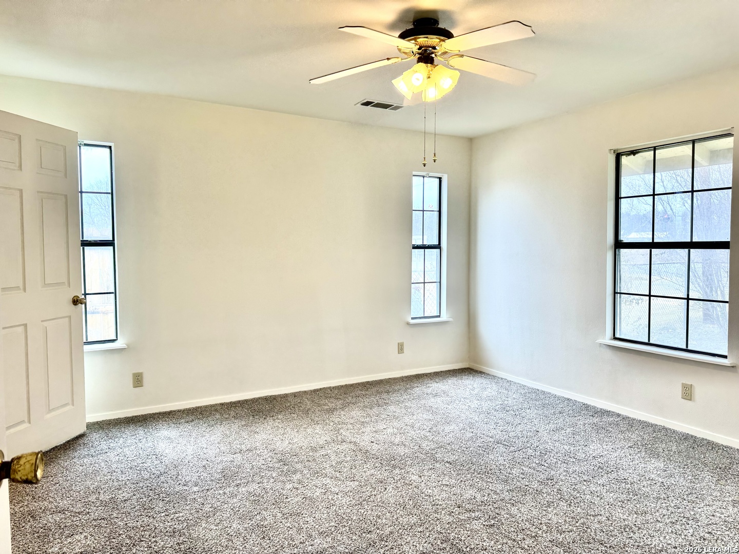 15430 S Main Lytle TX 78052