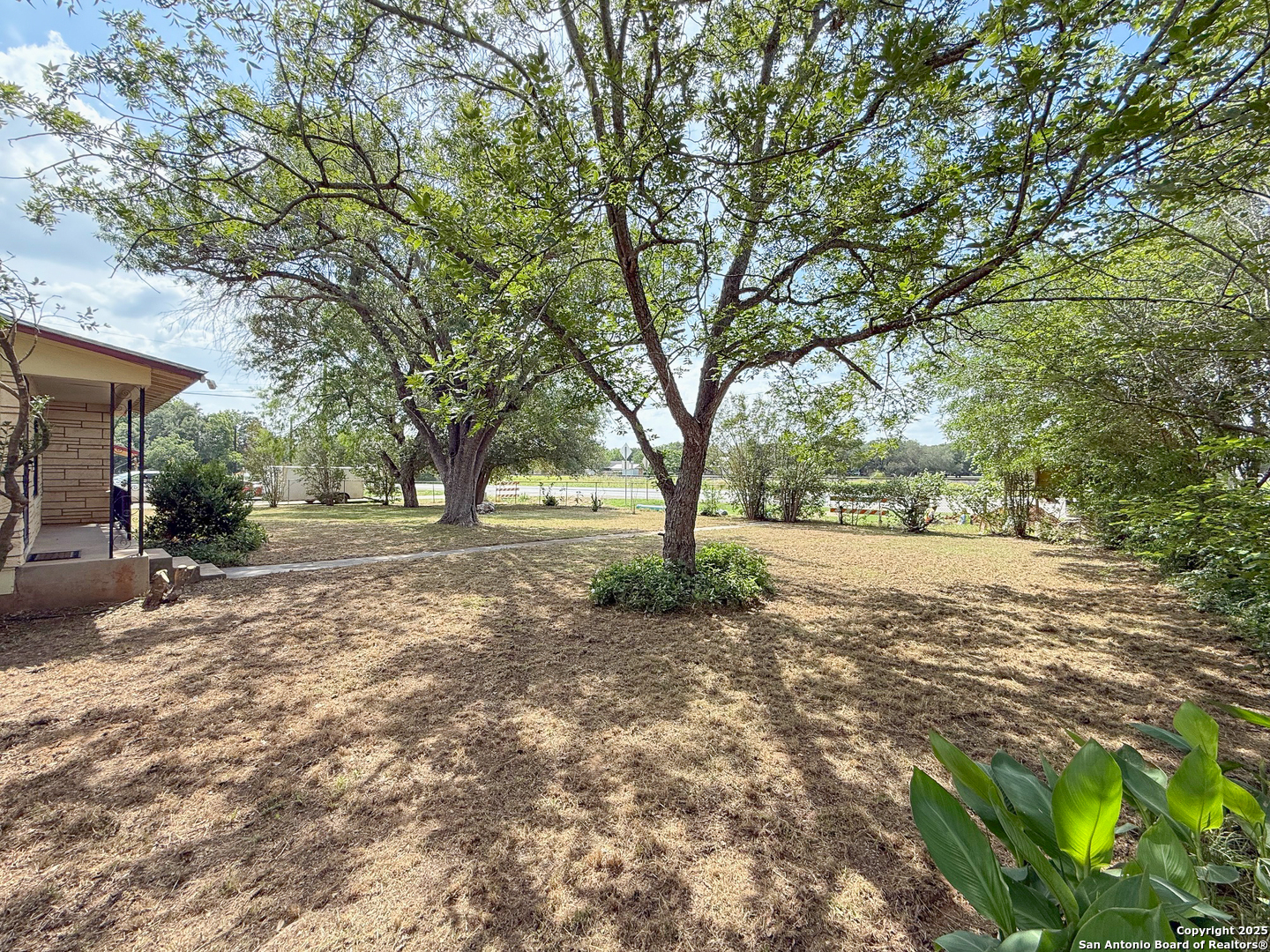 15430 S Main Lytle TX 78052