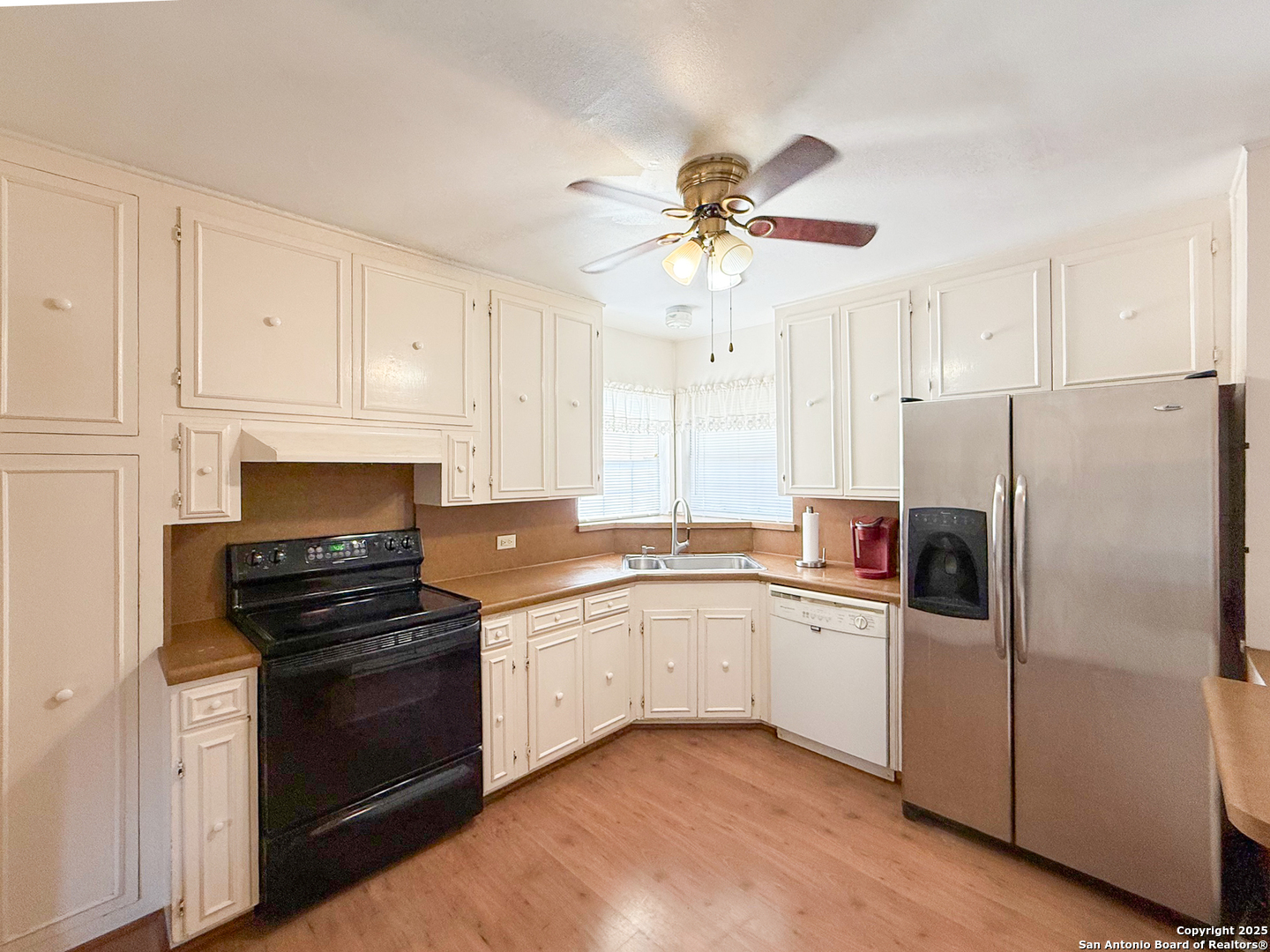 15430 S Main Lytle TX 78052