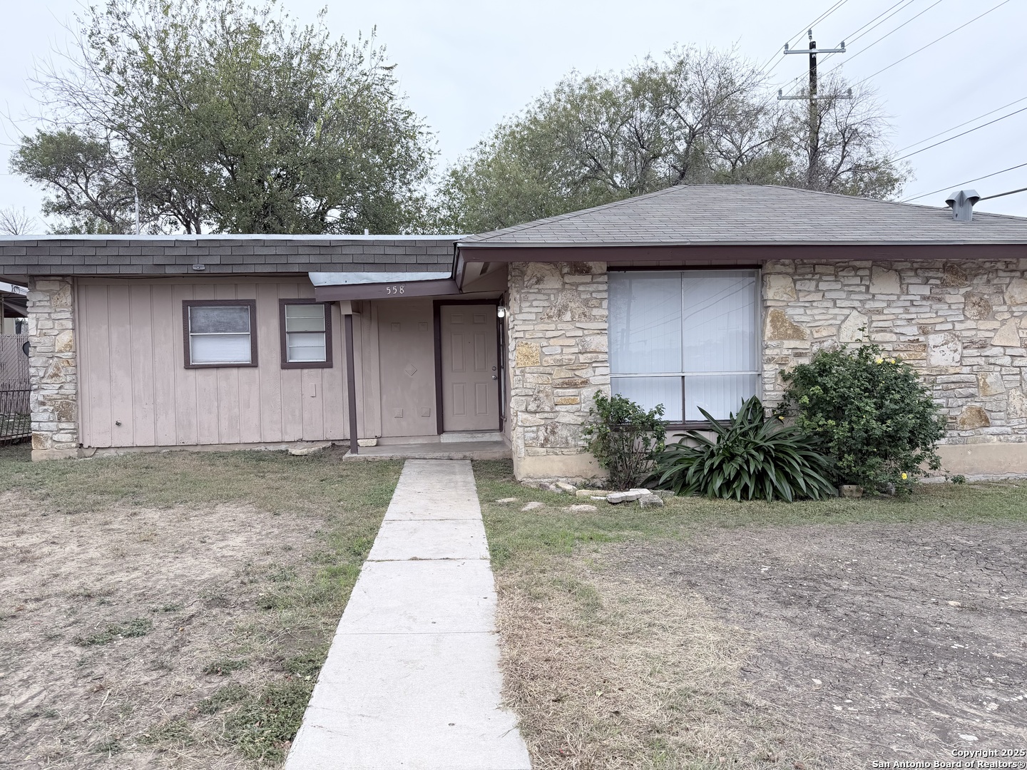 558 Jamaica San Antonio TX 78227