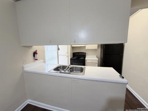 558 Jamaica San Antonio TX 78227
