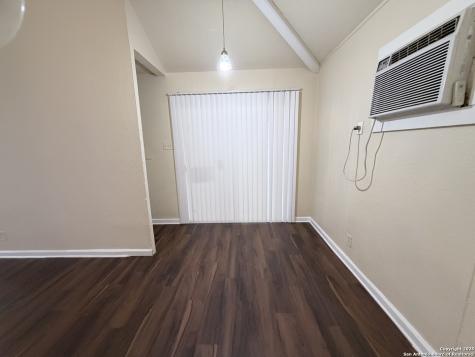 558 Jamaica San Antonio TX 78227