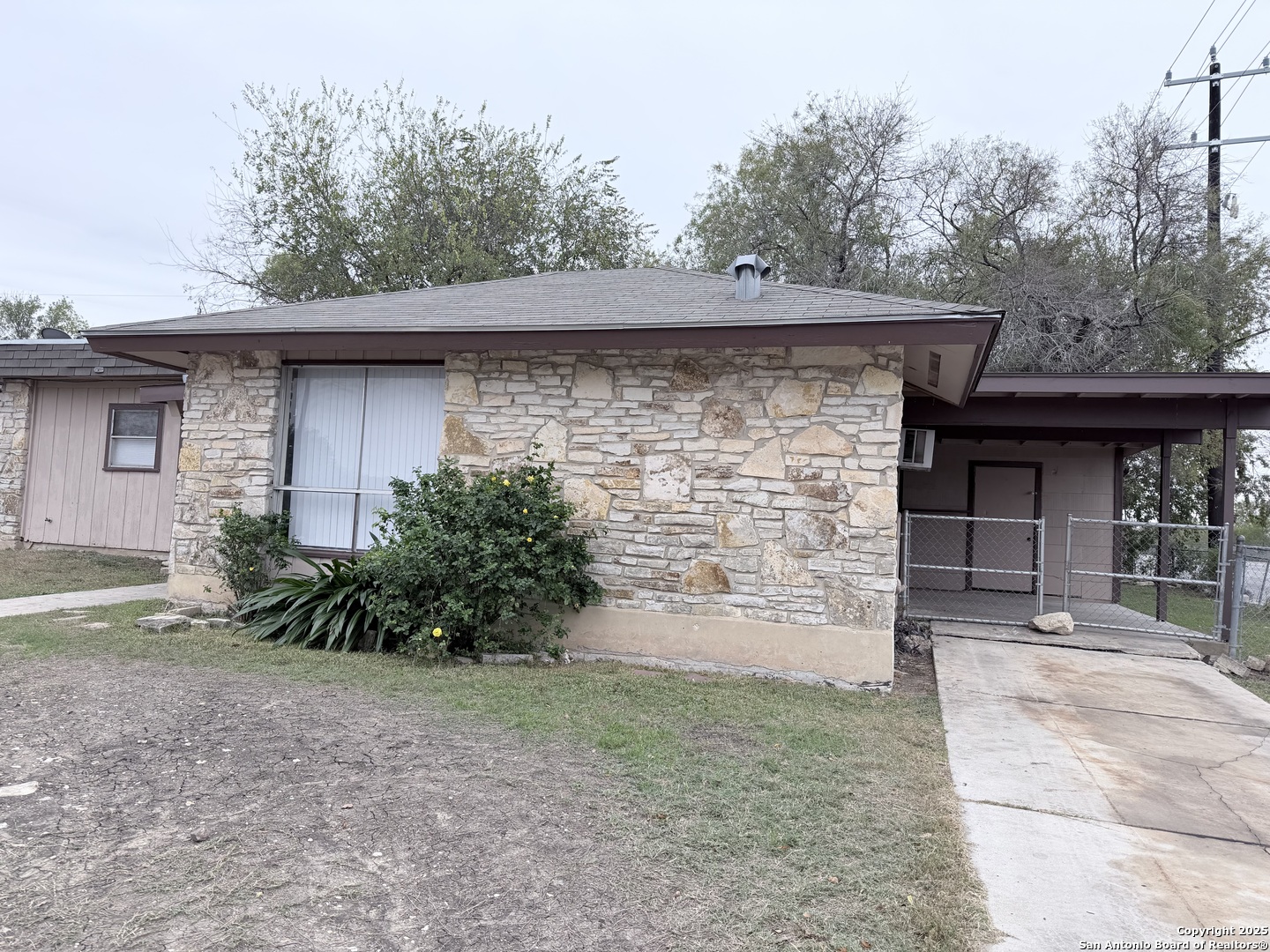 558 Jamaica San Antonio TX 78227