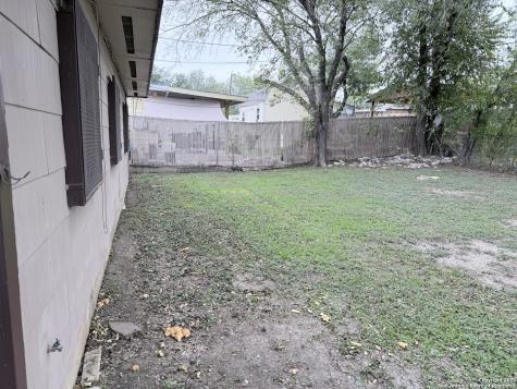 558 Jamaica San Antonio TX 78227