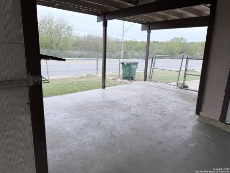 558 Jamaica San Antonio TX 78227