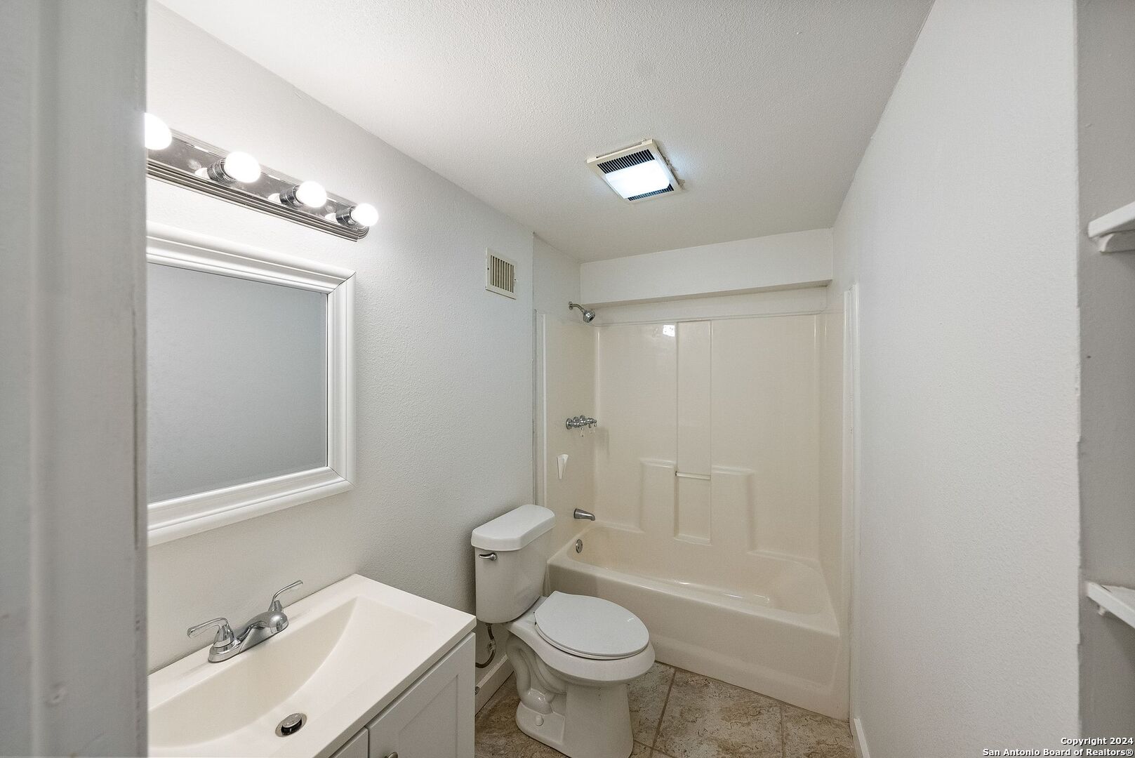 2792 Woodcrest Canyon Lake TX 78133
