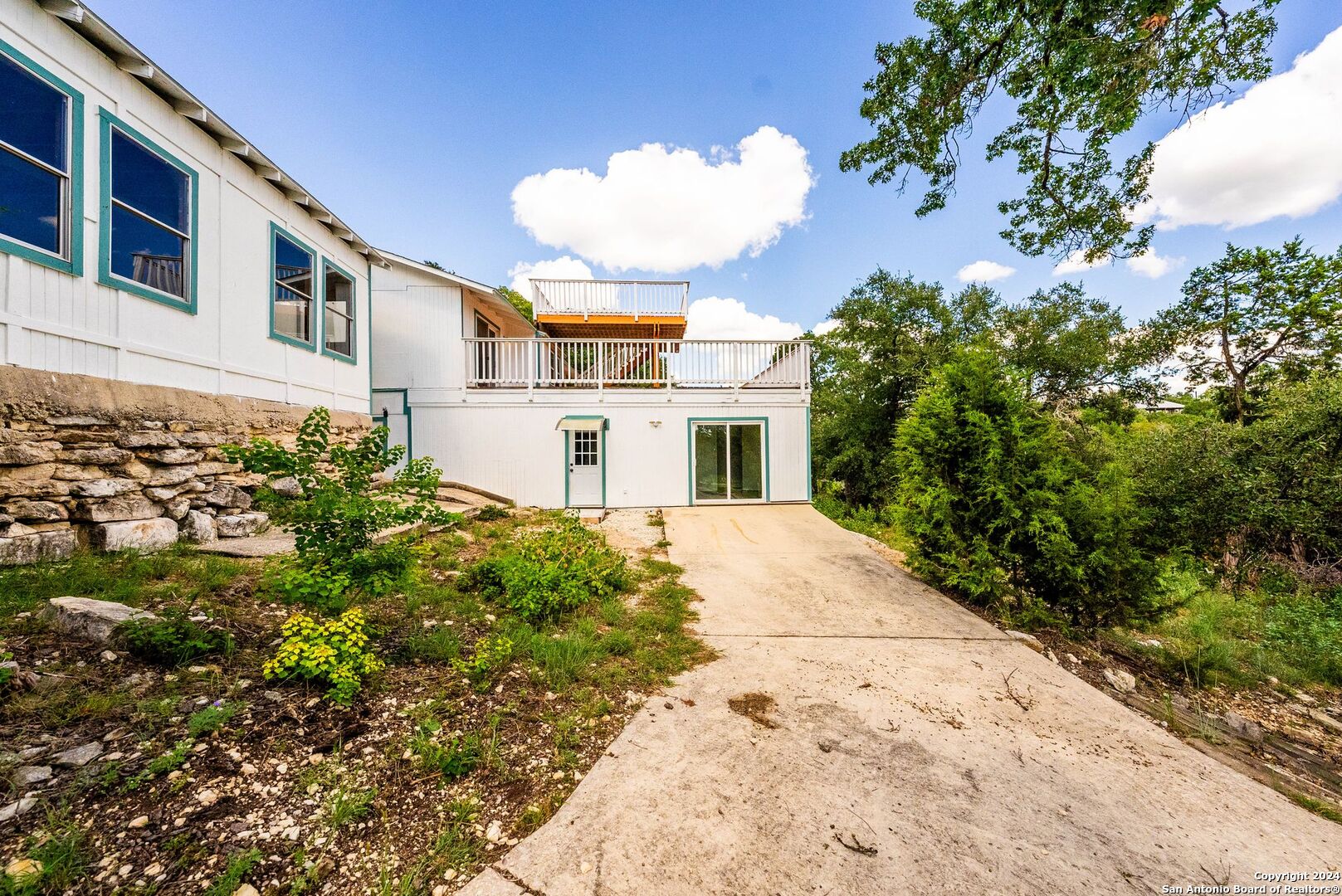 2792 Woodcrest Canyon Lake TX 78133